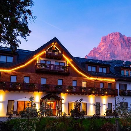 Residence Langes San Martino Di Castrozza Eksteriør billede