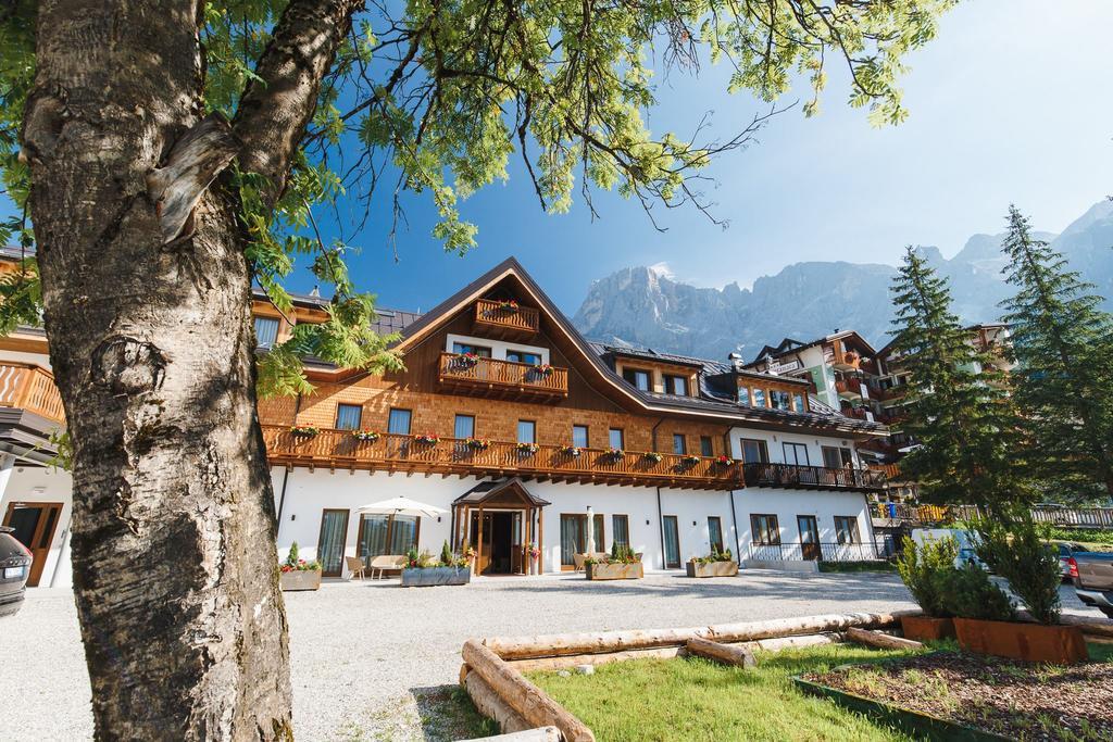 Residence Langes San Martino Di Castrozza Eksteriør billede